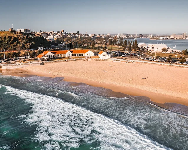 Nobbys Beach